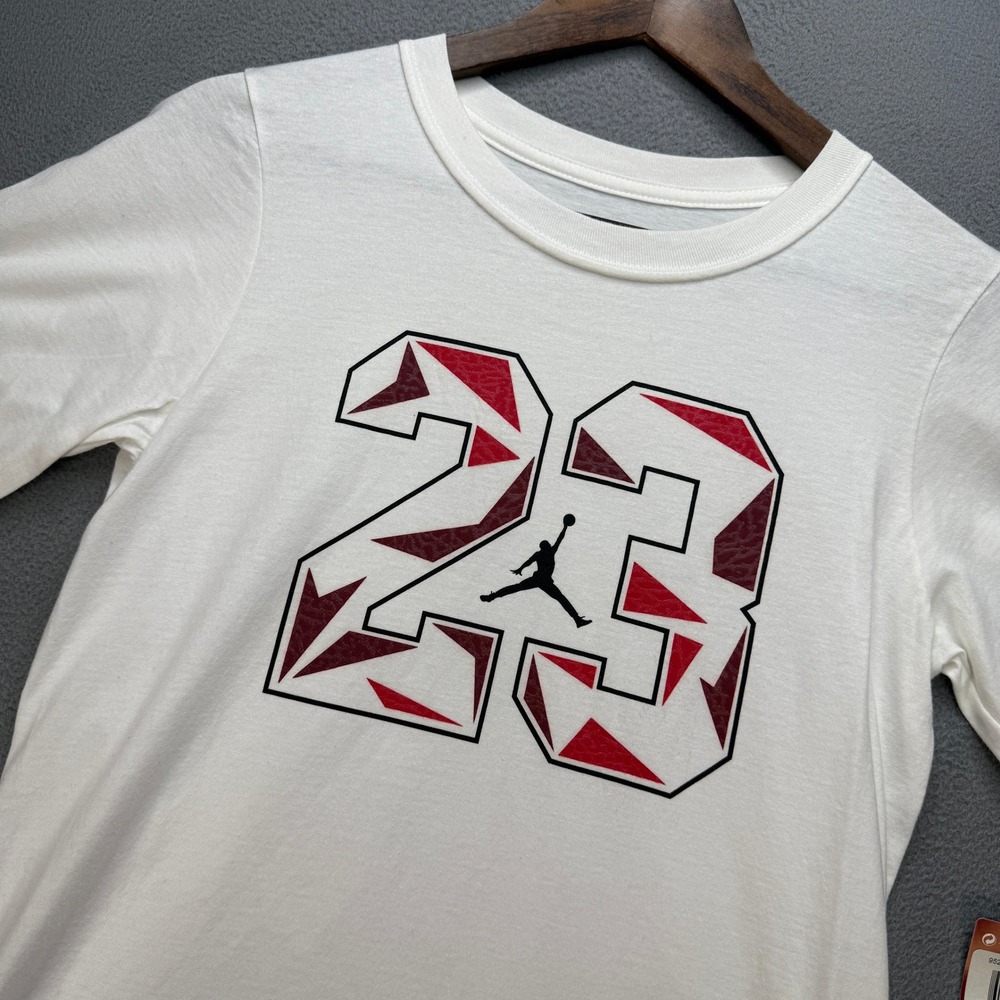 Jordan 23 Graphic T-Shirt Boys L White Red Cotton Short Sleeve Crew Neck NWT